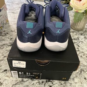 Boys Jordan's 11 in great condition!!!